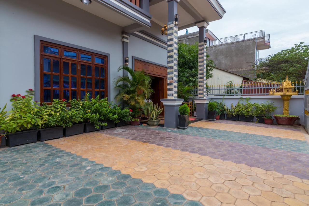 Aniza Angkor Villa Сиемрип Экстерьер фото